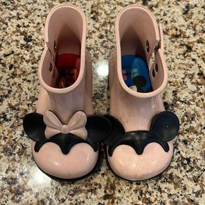 Size 7 toddler mini Melissa Disney rain shoes